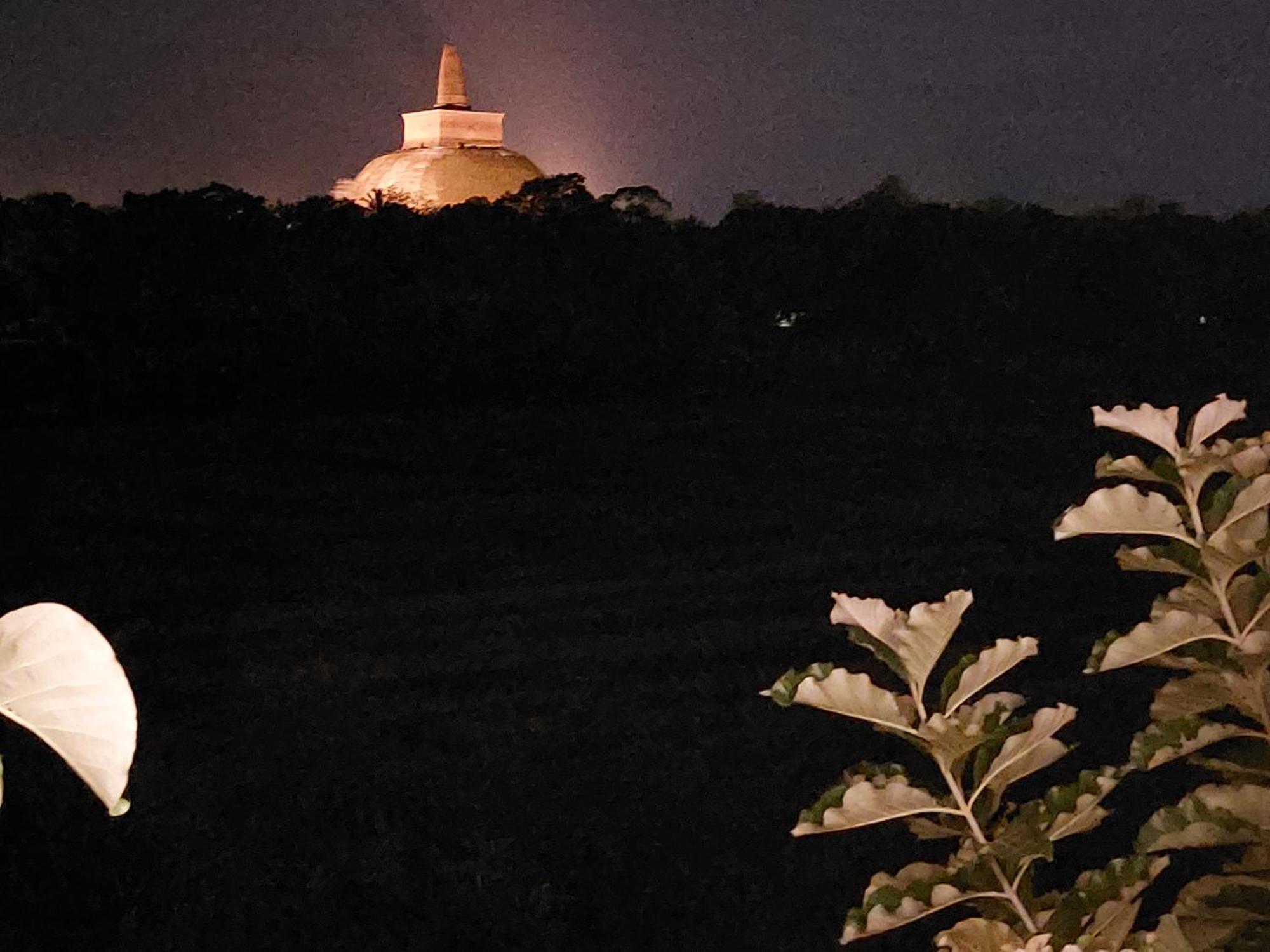 Green Shield Resort Anuradhapura Habitación foto